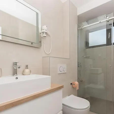 Vld - Amazing Home! - Exklusiv 마카르스카